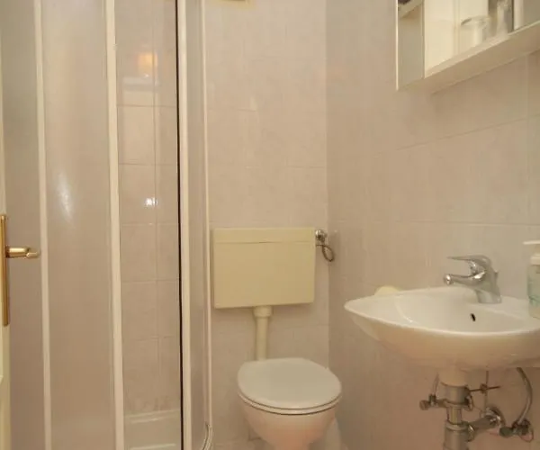 Double Medveja 7775d