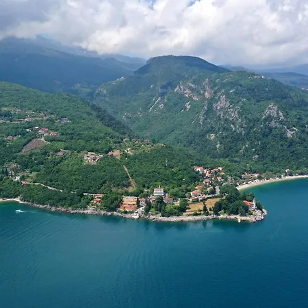 Pensjonat Double Medveja 7775d